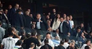 Türk futbolunda tarixi böhran - TFF prezidenti stadionu tərk etdi