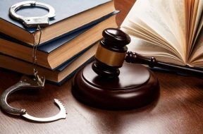 Bakıda qadını qətlə yetirən şəxsə 15 il həbs cəzası verildi