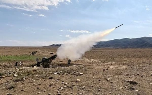 Komando bölmələrində döyüş atışlı məşğələlər keçirilir - VİDEO