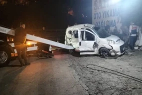 Tır toy karavanı ilə toqquşdu - Ölənlər var