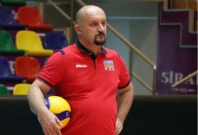 Azəbaycan millisi baş məşqçi ilə yollarını ayırdı