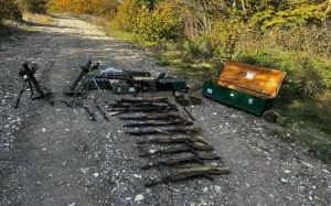 Ağdamda tərk edilmiş mövqelərdən silah-sursat tapıldı