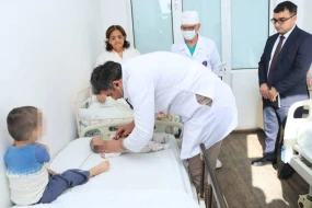 Gəncədə küçəyə atılan uşaqlar Bakıya göndəriləcək