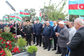 Yasamal rayonunda şəhidlər yad olundu - FOTOLAR