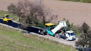 Ağsuda 12 yaşayış məntəqəsini birləşdirən yolun tikintisi davam edir - VİDEO