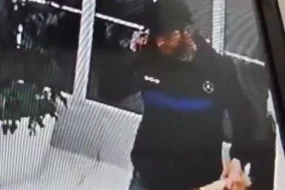 Təndirçinin telefonunu oğurlayan şəxs kameraya düşdü - VİDEO