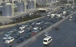 Bakıda bu yollarda tıxac var - SİYAHI