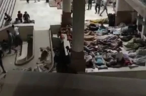 İsrail 12 min insanın sığındığı Qüds xəstəxanasının ətrafını bombaladı
