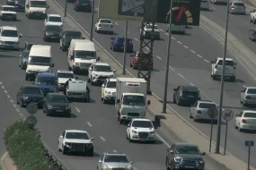 Nasaz avtomobil Bakıda yolda sıxlıq yaratdı