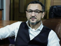 Anar Mədətov yeni doğulan oğlunun görüntüsünü paylaşdı - FOTO