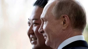 Şimali Koreya lideri Putinlə görüş üçün xüsusi qatara mindi: Təhlükəli görüş