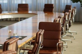 Azərbaycanda vəzifəli şəxslər işdən çıxarıldılar