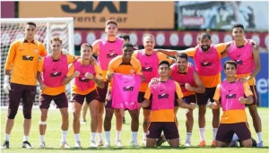 \"Qalatasaray\"da daha 2 ayrılıq