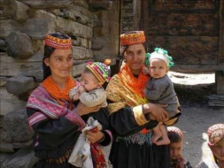 100 yaşında ölənə “gənc öldü” deyirlər - Sirli Hunza türkləri