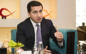 “Biz bütün mövcud məsələlərin sülh yolu ilə həllinə yönəlmişik” Hikmət Hacıyev