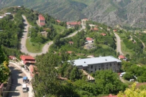 Laçın yolu ilə yanaşı, Ağdam-Xankəndi yolundan istifadəyə razılıq verildi