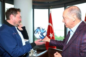 Ərdoğanın Maska sualı maraq doğurdu - \"Həyat yoldaşınız haradadır?\"