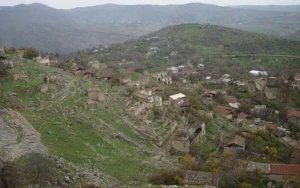 Mina partlayışlarının baş verdiyi yerdən DƏHŞƏTLİ FOTOLAR