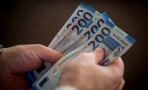 Gələn il pensiya və maaşlar nə qədər artırılacaq? - FOTO