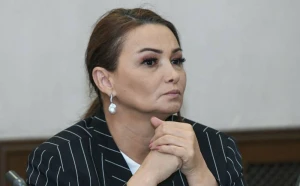 Qənirə Paşayeva niyə komaya düşüb? - Əmisindən AÇIQLAMA