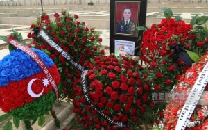 Mina terrorunda şəhid olan polkovnik-leytenant dəfn edilib - FOTOLAR