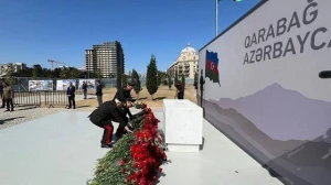 Kəmaləddin Heydərov Zəfər parkında - VİDEO