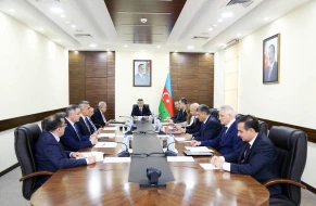 Məhkəmə-Hüquq iclasında hakimliyə namizədlərlə fərdi söhbət aparıldı