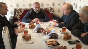 \"Azəriqaz\"ın rəhbər şəxsləri Çay Üzü kəndinin şəhid ailələrini ziyarət etdi - VİDEO