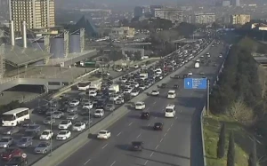 Bakıda bu yollarda sıxlıq var - SİYAHI