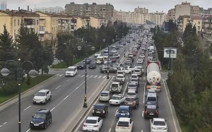 Bu yollarda sıxlıq var - SİYAHI
