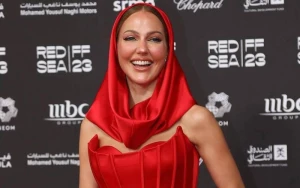 Onunla yemək yeməyin saatı 1 milyon lirədir