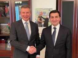 Hikmət Hacıyev Ukraynanın Azərbaycandakı səfiri ilə görüşdü