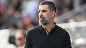 Ev sahibi Arda Turanı məhkəməyə verdi: “Mebellərdə siqaret yanıqları vardı”