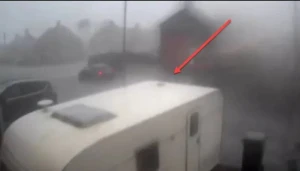 Bu ölkədə güclü fırtına - VİDEO