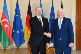 Prezidentlərin geniş tərkibdə görüşü oldu - YENİLƏNDİ