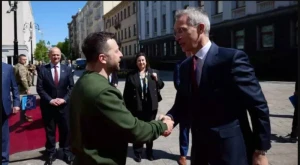 Stoltenberq Kiyevdə Zelenski ilə görüşdü 