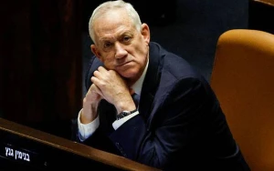 İsrailli nazir motosiklet sürərkən ayağını sındırdı