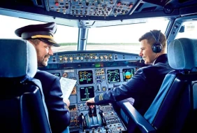 Azərbaycanda pilotlarla bağlı qayda təsdiq edildi