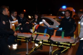 Qəfil yerə yıxıldı, başının üstündən maşın keçdi - VİDEO