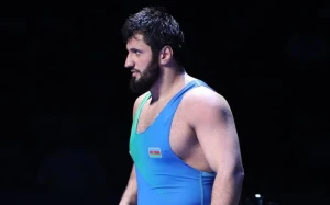 Güləşçimiz 1/4 finalda - Paris-2024