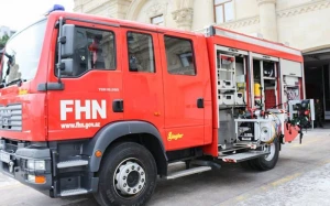 Bakıda yaşayış binasında yanğın - 10 nəfər təxliyə olundu