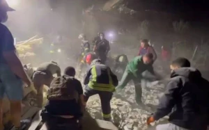 Kiyev atəşə tutuldu - Ölən və yaralananlar var