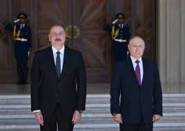 Putin Bakını regionun vahəsi adlandırıb