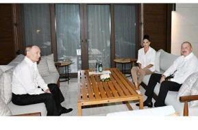 Putin Bakıda bu yeməyi yeyib - FOTO