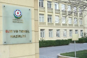 Rəsmi dövlət qəzeti Elm və Təhsil nazirliyini sərt tənqid etdi - FOTO