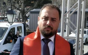 Türkiyədə silahlı hücuma məruz qalan tanınmış siyasətçi öldü