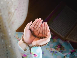 Quran oxuyan qadının səsi də qadağandır - \"Taliban\"dan yeni qərar