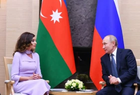 Vladimir Putin Mehriban Əliyevanı təbrik etdi