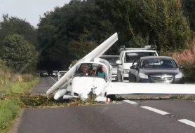 İngiltərədə təyyarə yola çırpıldı