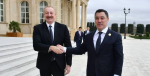 Prezident Japarovu təbrik etdi